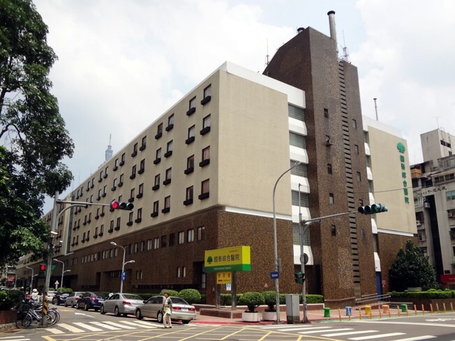 台北市國泰醫院建築外觀
